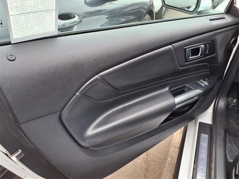 Used 2024 Ford Mustang Premium image 21