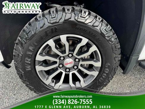 Used 2021 GMC Sierra 1500 AT4 w/ AT4 Premium Package AWD/4WD image 34