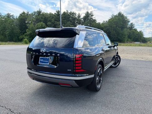 Certified 2026 Hyundai Palisade Limited AWD/4WD image 3