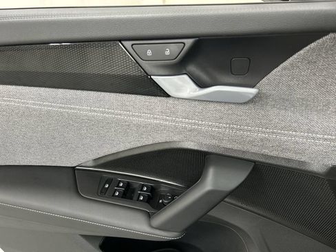 Certified 2026 Volkswagen Tiguan S AWD/4WD image 11