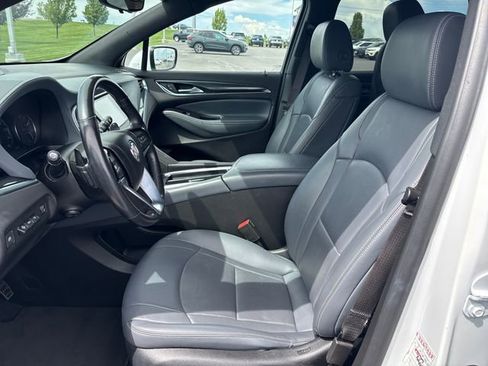Used 2024 Buick Enclave Premium AWD/4WD image 9
