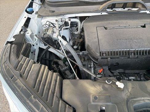 Used 2025 Honda Pilot EX-L image 14