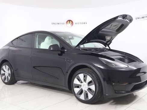 Used 2023 Tesla Model Y Long Range AWD/4WD image 21