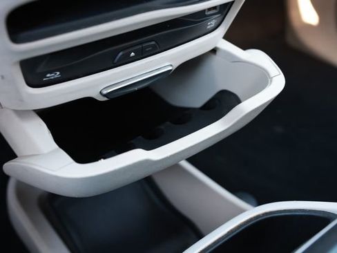 Used 2020 Chrysler Pacifica Touring-L Plus image 53