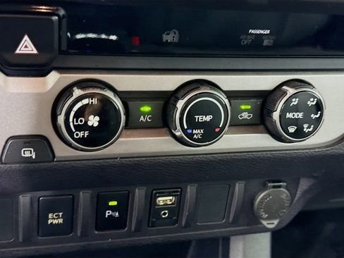 Certified 2017 Toyota Tacoma SR5 w/ Tow Package RWD image 15