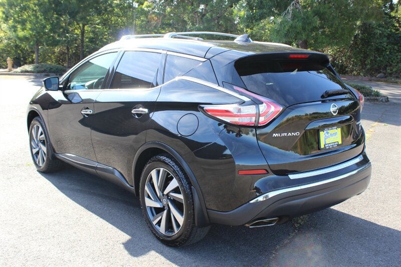Used 2017 Nissan Murano Platinum w/ Platinum Technology Package AWD/4WD image 3