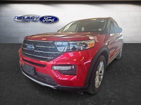 Used 2021 Ford Explorer XLT w/ Equipment Group 202A AWD/4WD image 1