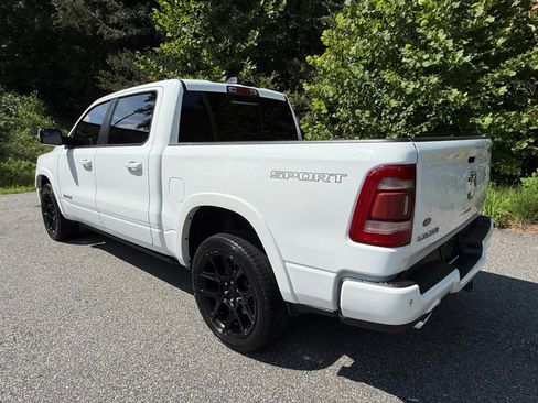 Used 2022 RAM 1500 Laramie AWD/4WD image 10