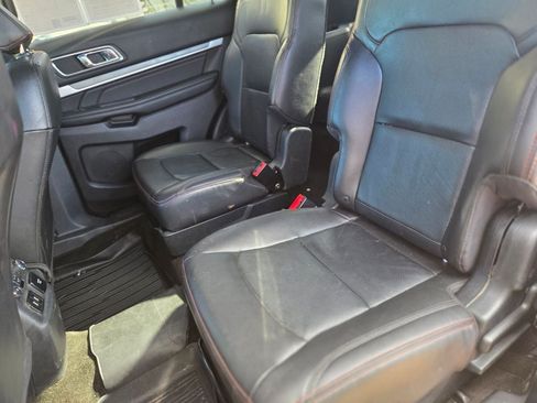 Used 2018 Ford Explorer Sport w/ Equipment Group 401A AWD/4WD image 16