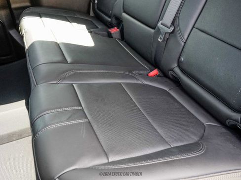 Used 2019 Chevrolet Silverado 1500 High Country w/ Technology Package AWD/4WD image 33