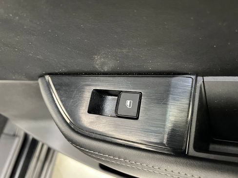 Used 2024 Nissan Rogue SV AWD/4WD image 24