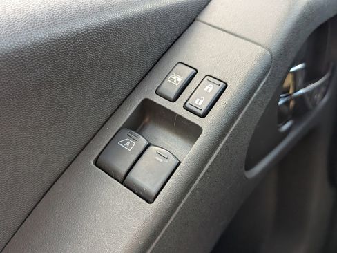 Used 2020 Nissan Frontier SV image 20