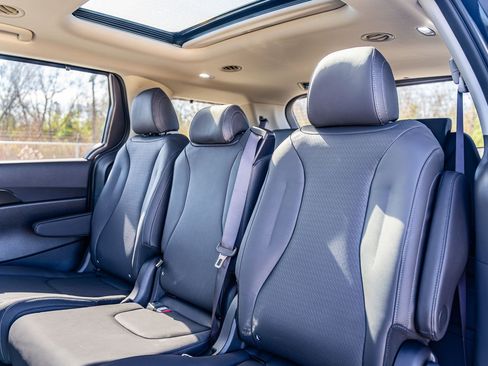New 2026 Kia Carnival SX Prestige image 13