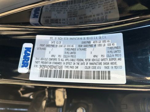 Used 2025 MAZDA MAZDA3 s image 34