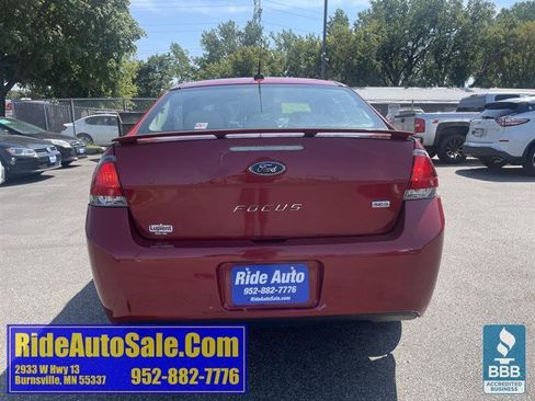Used 2010 Ford Focus SES FWD image 6
