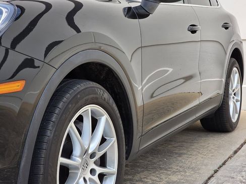 Used 2020 Porsche Cayenne image 40