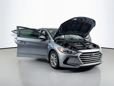 Used 2018 Hyundai Elantra SEL image 19
