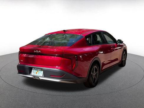 Used 2025 Kia K4 LXS image 15
