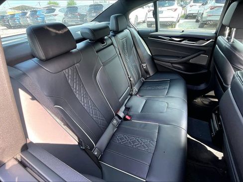 Used 2023 BMW M550i xDrive w/ Executive Package AWD/4WD image 37