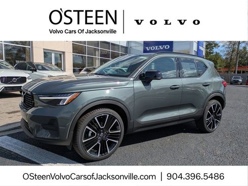 New 2026 Volvo XC40 B5 Core w/ Protection Package Premier AWD/4WD image 1