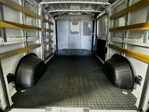 Used 2025 RAM ProMaster 2500 w/ U-Haul Equipment Group FWD image 22