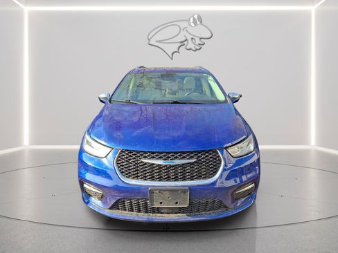 Used 2021 Chrysler Pacifica Limited image 5