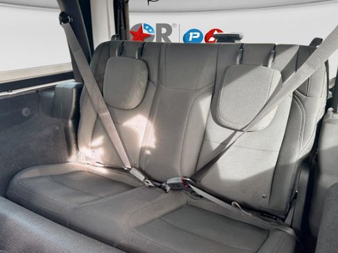 Used 2020 Jeep Wrangler Sport image 11