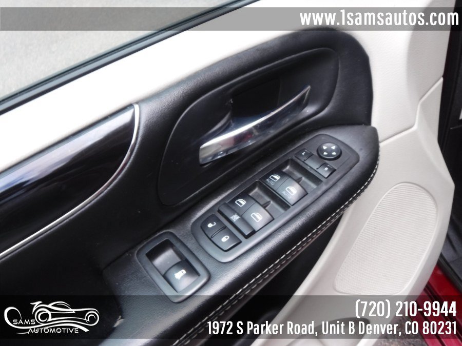 Used 2018 Dodge Grand Caravan SXT FWD image 39