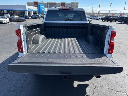 Used 2025 Chevrolet Silverado 2500 LT w/ Convenience Package image 43