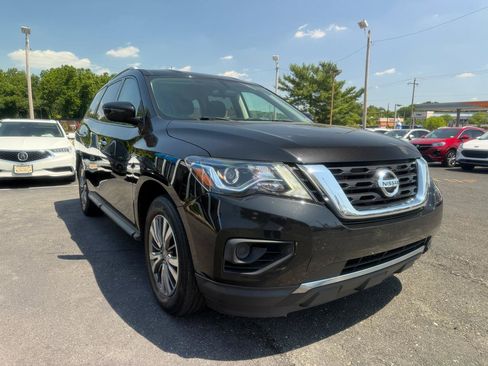 Used 2019 Nissan Pathfinder S AWD/4WD image 3