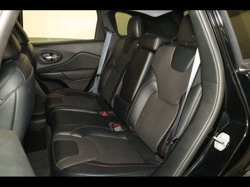 Used 2022 Jeep Cherokee Trailhawk w/ Sun, Sound & Nav Group image 30