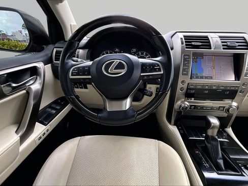 Used 2020 Lexus GX 460 Premium w/ Premium Package AWD/4WD image 6