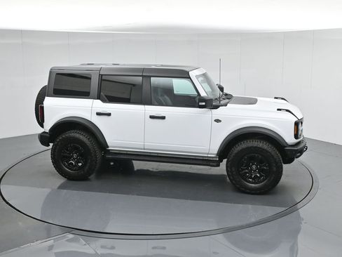 Used 2022 Ford Bronco Wildtrak image 52