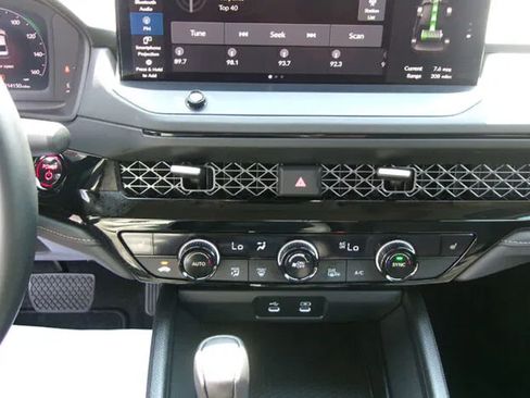 Used 2024 Honda Accord EX-L image 17