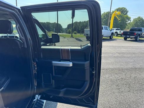 Used 2016 Ford F150 Lariat w/ Equipment Group 502A Luxury AWD/4WD image 41
