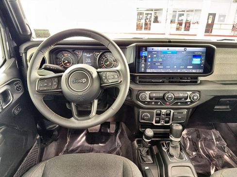 Used 2024 Jeep Wrangler Sport S image 16