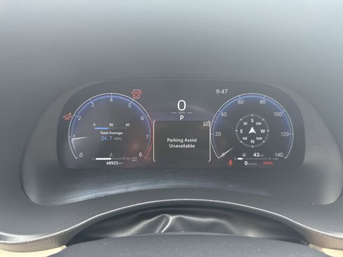 Used 2023 Toyota Highlander Platinum image 10