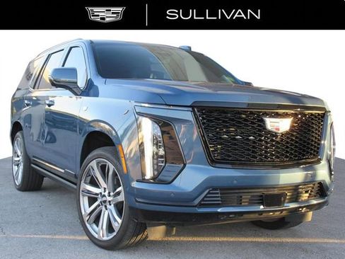 Certified 2025 Cadillac Escalade Sport Platinum image 3