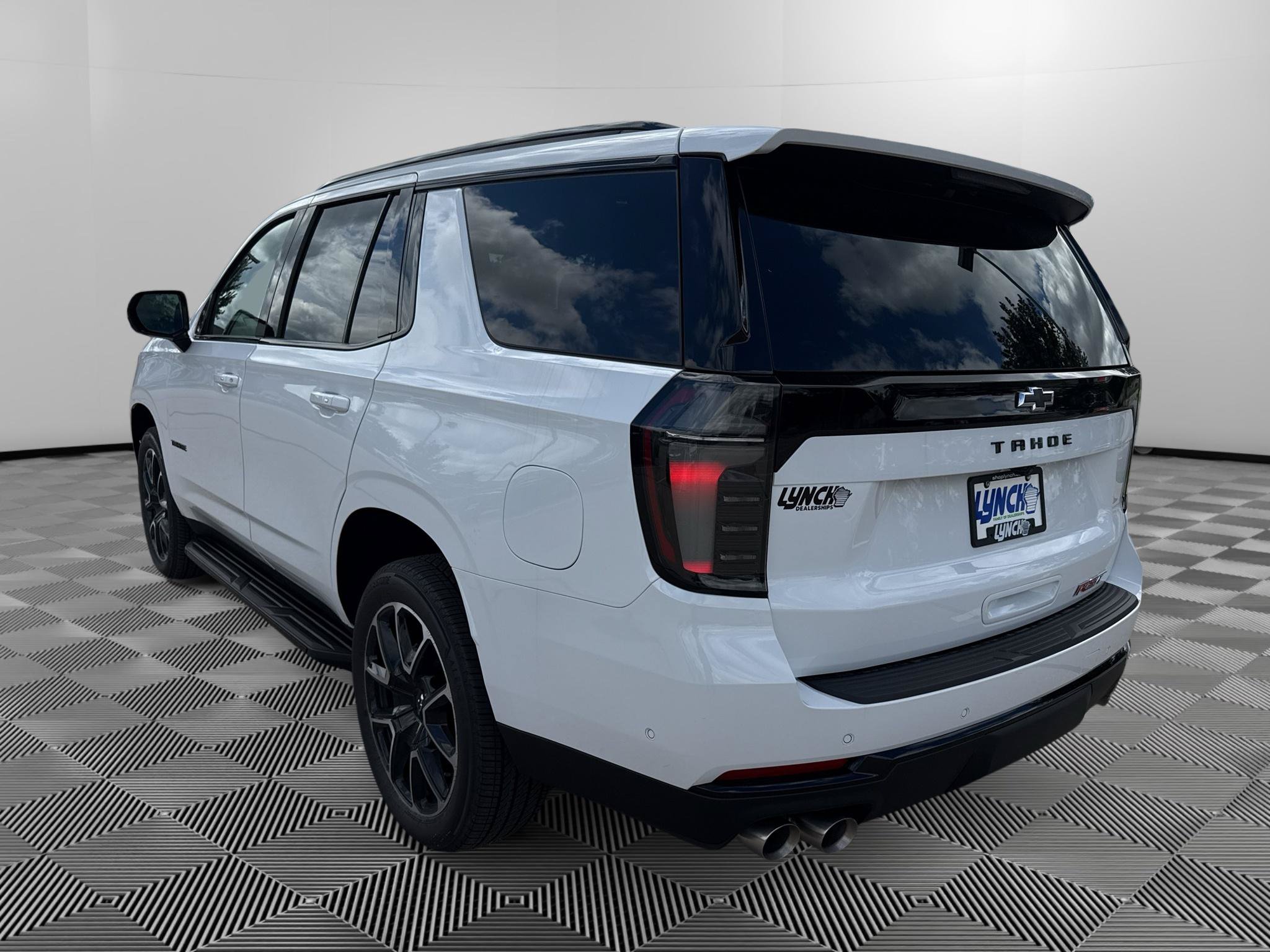 New 2026 Chevrolet Tahoe RST w/ RST Capability Package AWD/4WD image 3