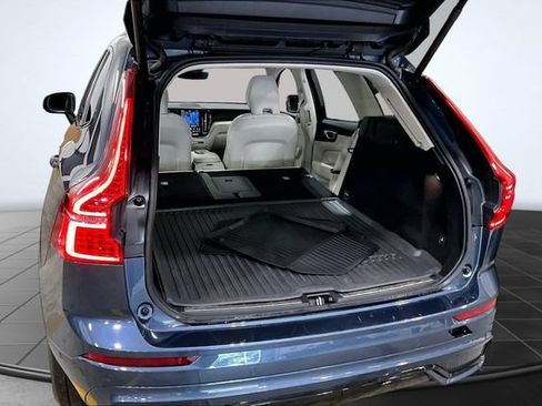 Certified 2024 Volvo XC60 B5 Plus w/ Climate Package AWD/4WD image 7