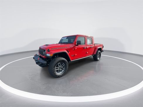 Used 2024 Jeep Gladiator Mojave image 4