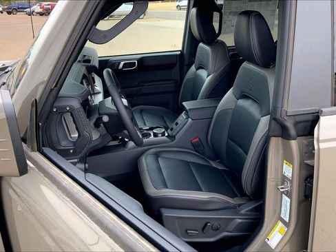 New 2026 Ford Bronco Outer Banks AWD/4WD image 9