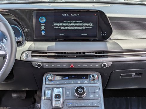 Used 2023 Hyundai Palisade Limited FWD image 21