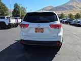 Used 2019 Toyota Highlander XLE image 2