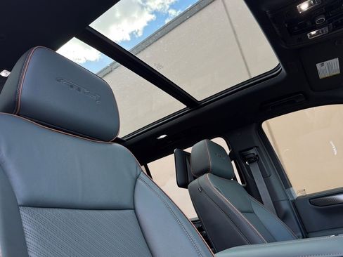 New 2026 GMC Yukon XL AT4 w/ AT4 Premium Plus Package image 20