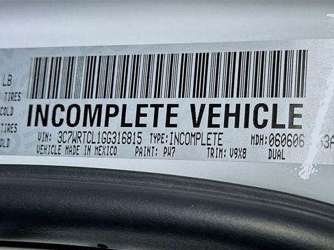 Used 2016 RAM 3500 SLT w/ Quick Order Package 29G SLT AWD/4WD image 21