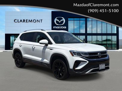 Used 2022 Volkswagen Taos SEL w/ Panoramic Sunroof Package
