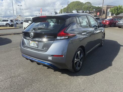 Certified 2020 Nissan Leaf SV image 3