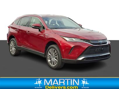 Used 2021 Toyota Venza XLE w/ Softex Package