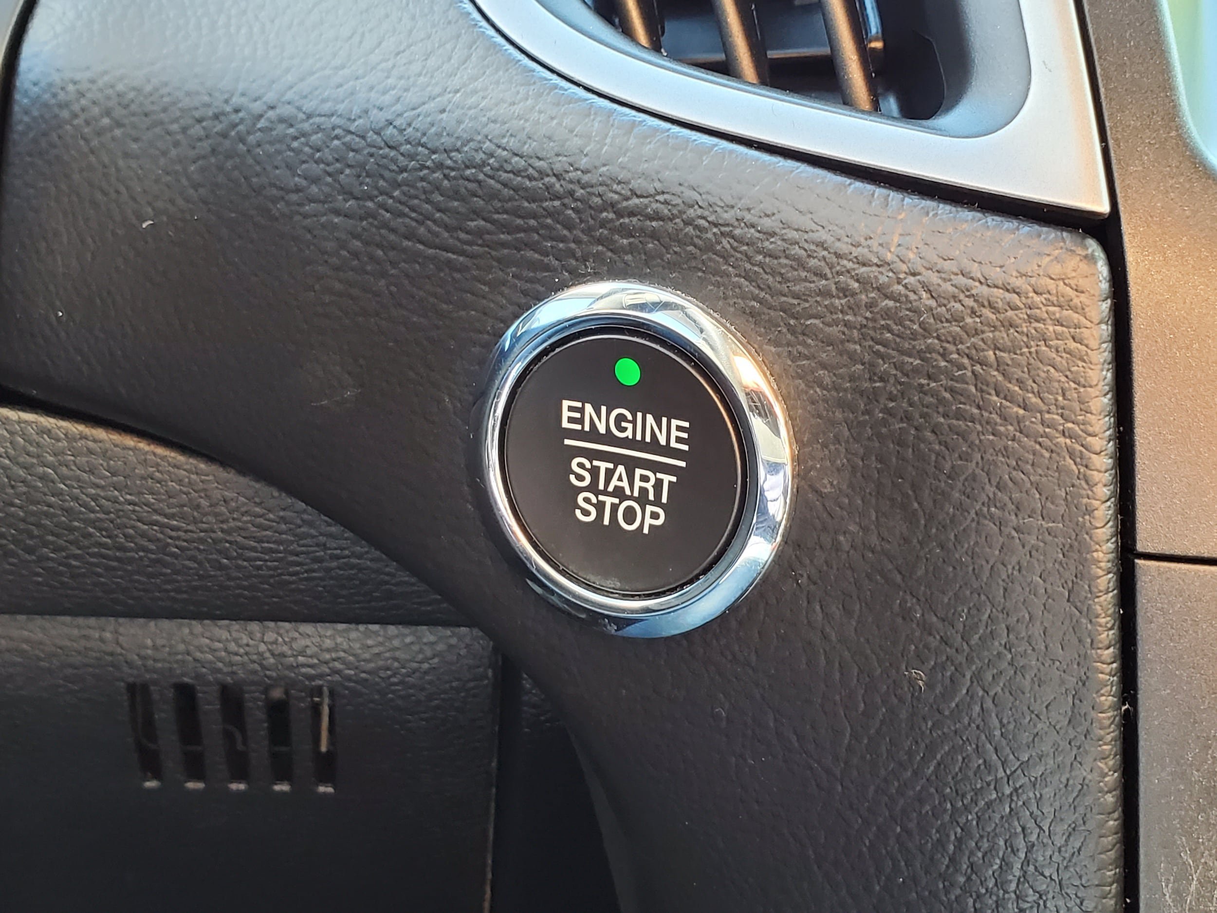 Used 2020 Ford Edge SEL AWD/4WD image 22